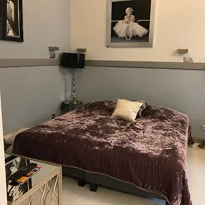 https://old-town-apartments-patio-1.gdanskhotel.org