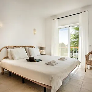 Modern And Spacious Two Bedroom Appartement Carvoeiro (Lagoa)